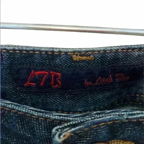 L7B Blue Jeans - Picture 3 of 3